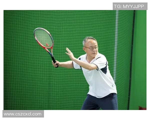 成都网球队防反体系解析与战术应用研究探讨